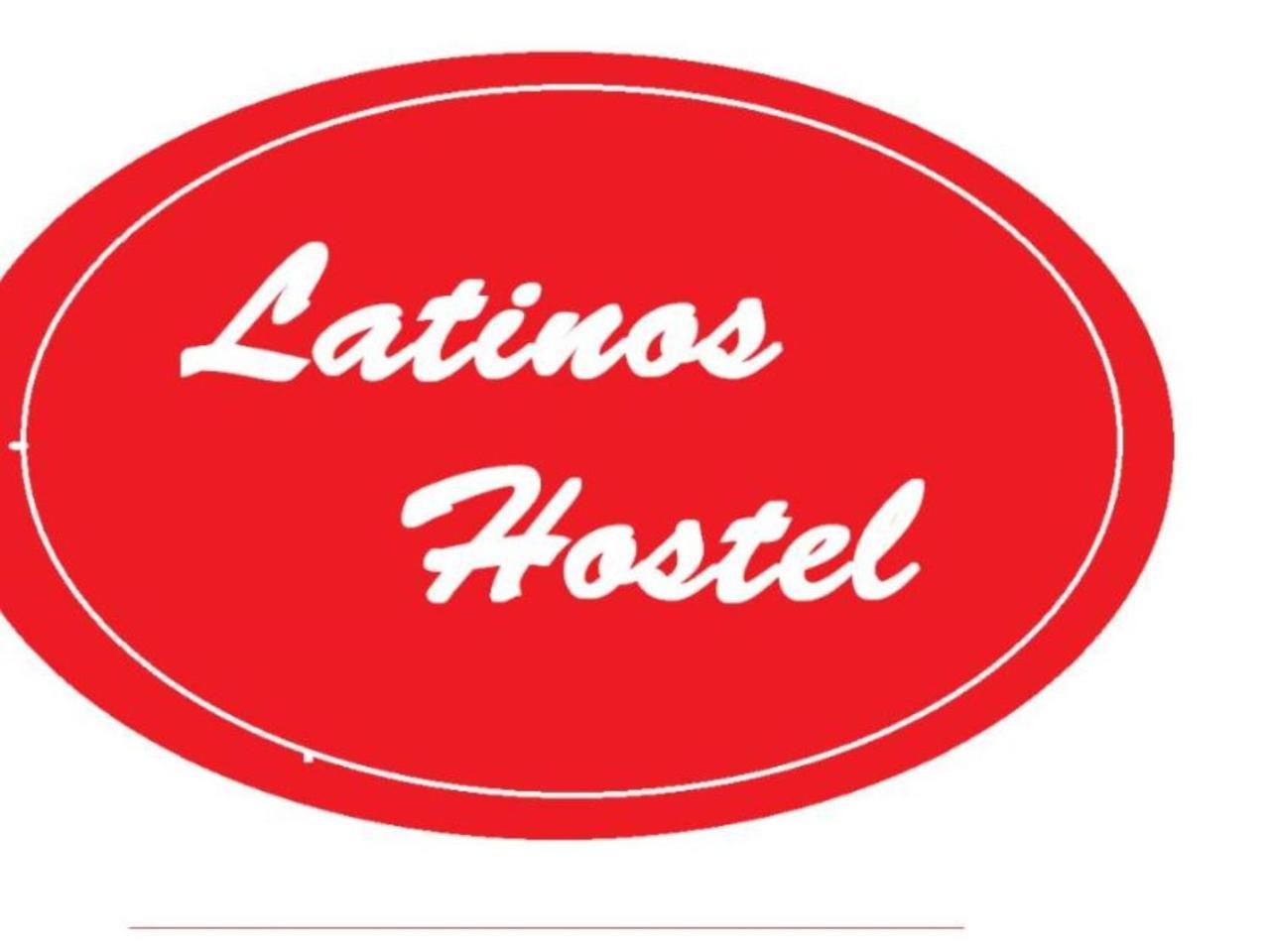 Latinos Hostel シェムリアップ エクステリア 写真